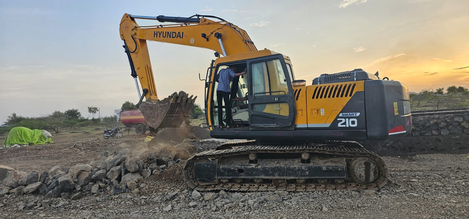 WhatsApp Image 2025-06-17 at 4.02.52 PM.jpeg